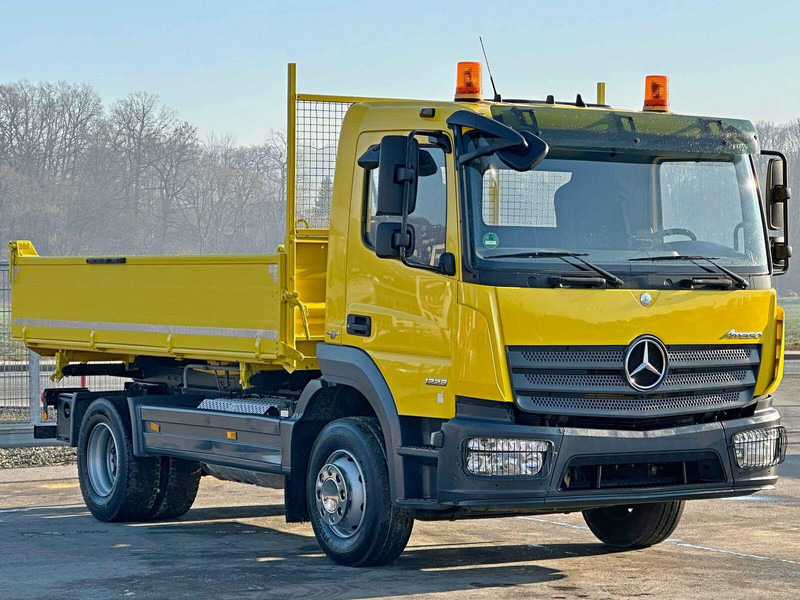 Mercedes-Benz ATEGO 1223 - Camión volquete: foto 4 Mercedes-Benz ATEGO 1223 - Camión volquete: foto 4