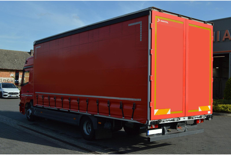 Mercedes-Benz ATEGO 824 EURO 6 1.HAND CURTAINE TILT - Camión lona: foto 3 Mercedes-Benz ATEGO 824 EURO 6 1.HAND CURTAINE TILT - Camión lona: foto 3
