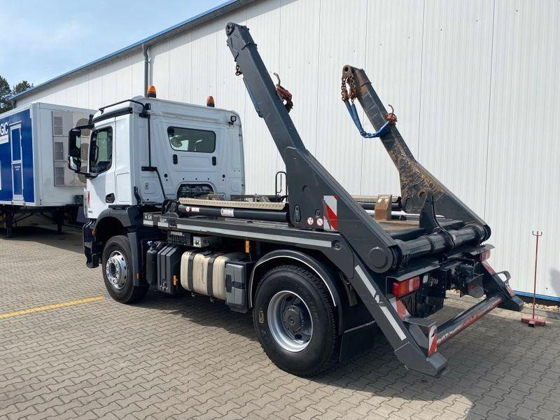 Mercedes-Benz Arocs 1830K - Camión portacontenedor de cadenas: foto 5 Mercedes-Benz Arocs 1830K - Camión portacontenedor de cadenas: foto 5