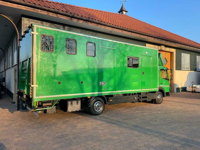 Mercedes-Benz Atego 1018 - Horse transporter - Camión para caballos: foto 5 Mercedes-Benz Atego 1018 - Horse transporter - Camión para caballos: foto 5