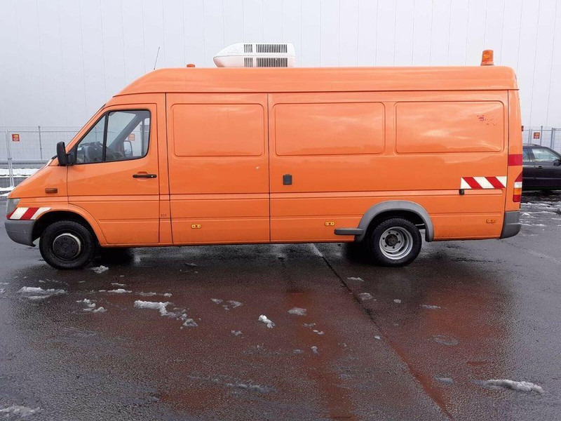 Mercedes-Benz Sprinter 413 - Limpieza de alcantarillado: foto 5 Mercedes-Benz Sprinter 413 - Limpieza de alcantarillado: foto 5