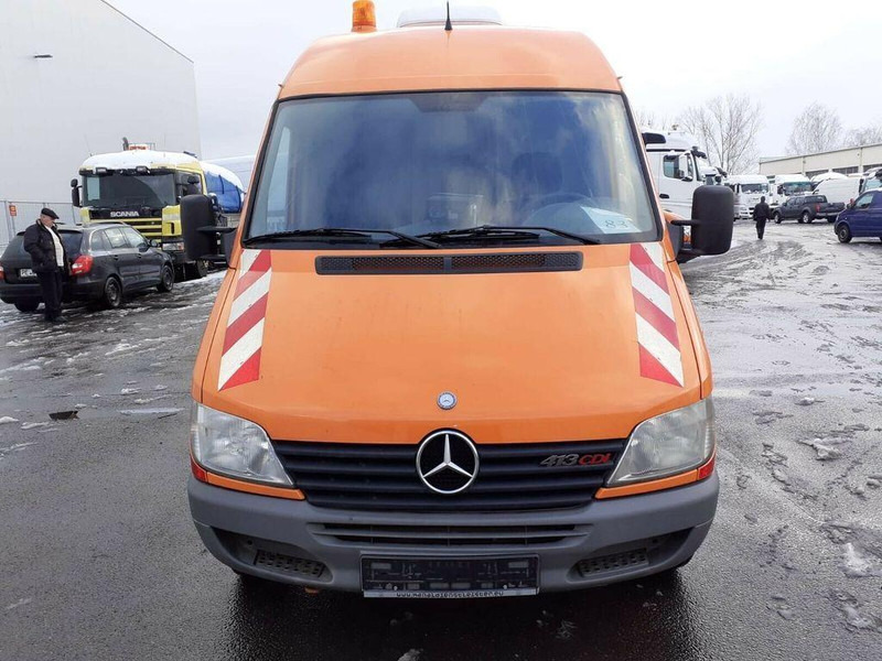 Mercedes-Benz Sprinter 413 - Limpieza de alcantarillado: foto 2 Mercedes-Benz Sprinter 413 - Limpieza de alcantarillado: foto 2