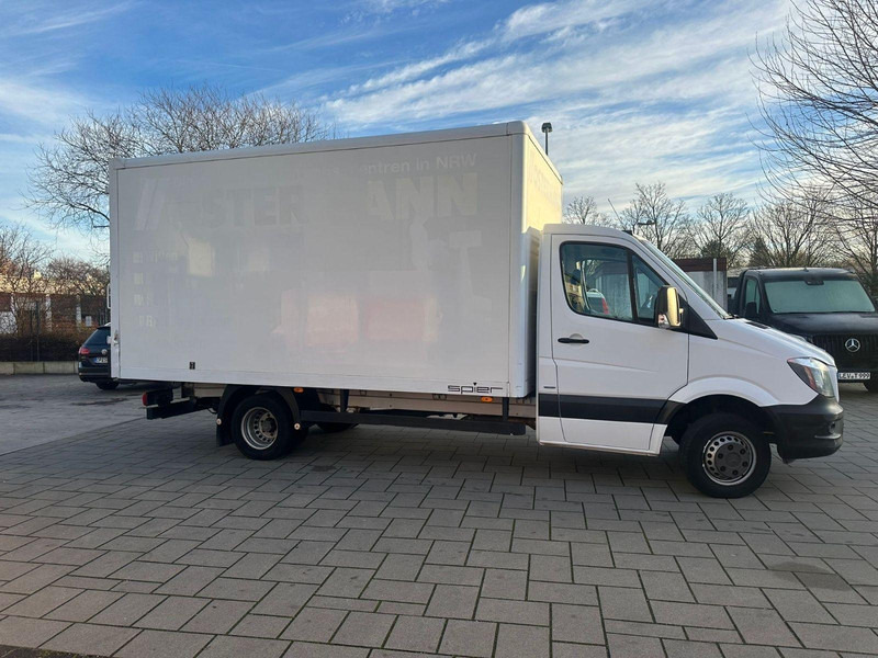 Mercedes-Benz Sprinter 516 CDI Koffer - Camión caja cerrada: foto 3 Mercedes-Benz Sprinter 516 CDI Koffer - Camión caja cerrada: foto 3