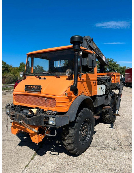 Mercedes-Benz UNIMOG - Camión volquete, Camión grúa: foto 1 Mercedes-Benz UNIMOG - Camión volquete, Camión grúa: foto 1