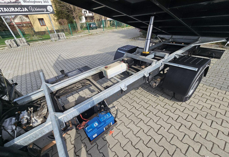 Furgoneta basculante Nissan Atleon 35.110 3 way tipper: foto 10 Furgoneta basculante Nissan Atleon 35.110 3 way tipper: foto 10