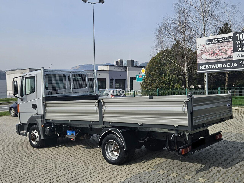 Furgoneta basculante Nissan Atleon 35.110 3 way tipper: foto 8 Furgoneta basculante Nissan Atleon 35.110 3 way tipper: foto 8