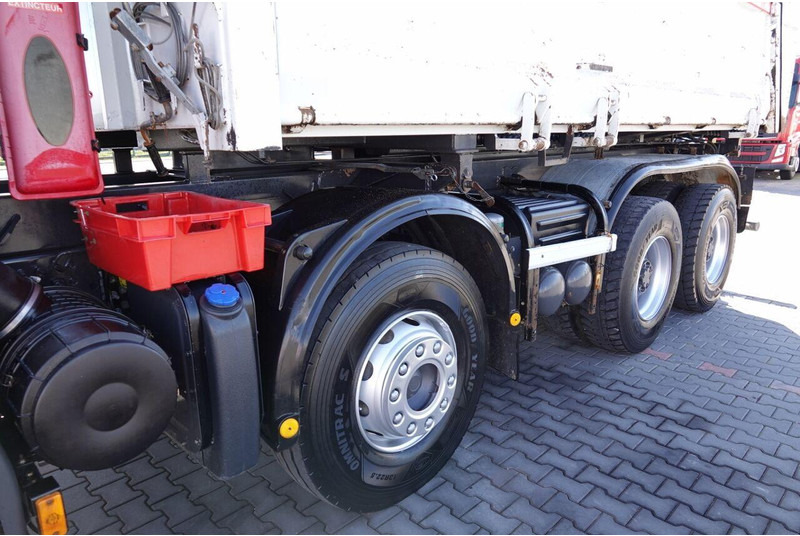 Camión volquete Renault KERAX 480 / 8x4 / WYWROTKA / HYDROBURTA / HYDROKLAPA / BORDMATIC: foto 17 Camión volquete Renault KERAX 480 / 8x4 / WYWROTKA / HYDROBURTA / HYDROKLAPA / BORDMATIC: foto 17