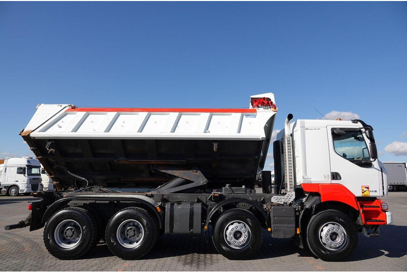 Camión volquete Renault KERAX 480 / 8x4 / WYWROTKA / HYDROBURTA / HYDROKLAPA / BORDMATIC: foto 9 Camión volquete Renault KERAX 480 / 8x4 / WYWROTKA / HYDROBURTA / HYDROKLAPA / BORDMATIC: foto 9