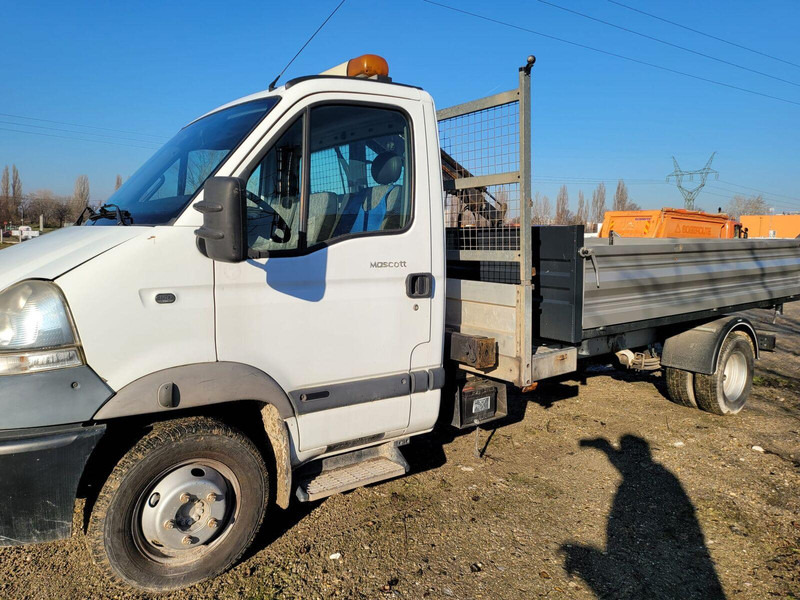 Renault Mascott 160 Three-sided tipper + Crane KO - 6.5tons - Furgoneta basculante: foto 3 Renault Mascott 160 Three-sided tipper + Crane KO - 6.5tons - Furgoneta basculante: foto 3