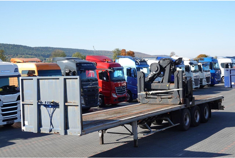 Samro NACZEPA PLATFORMA / + HDS HIAB R 150 F3 - WYSÓW : 8 METRÓW - Semirremolque plataforma/ Caja abierta: foto 1 Samro NACZEPA PLATFORMA / + HDS HIAB R 150 F3 - WYSÓW : 8 METRÓW - Semirremolque plataforma/ Caja abierta: foto 1