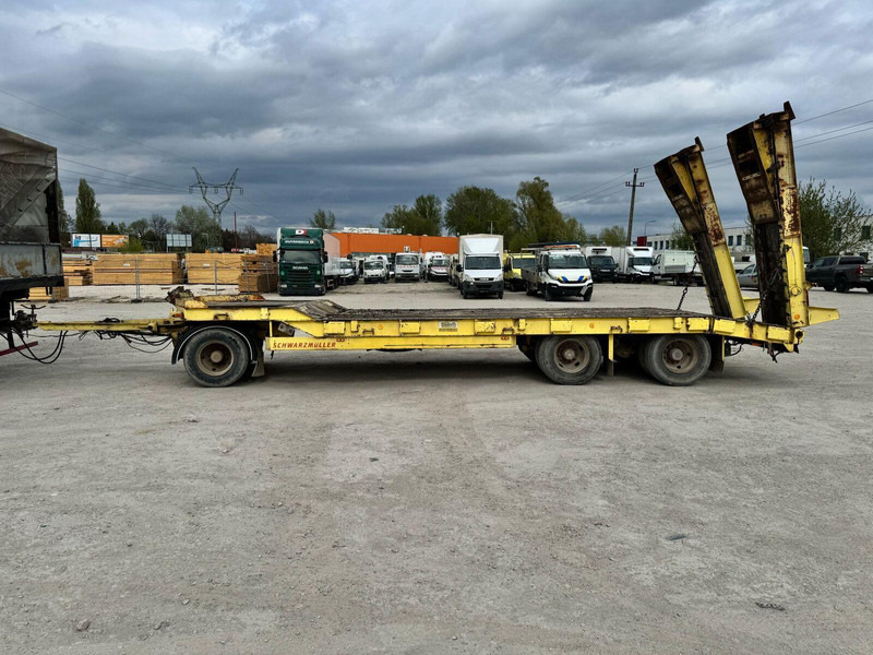 Schwarzmüller heavy machinery transporter - Remolque plataforma/ Caja abierta: foto 2 Schwarzmüller heavy machinery transporter - Remolque plataforma/ Caja abierta: foto 2