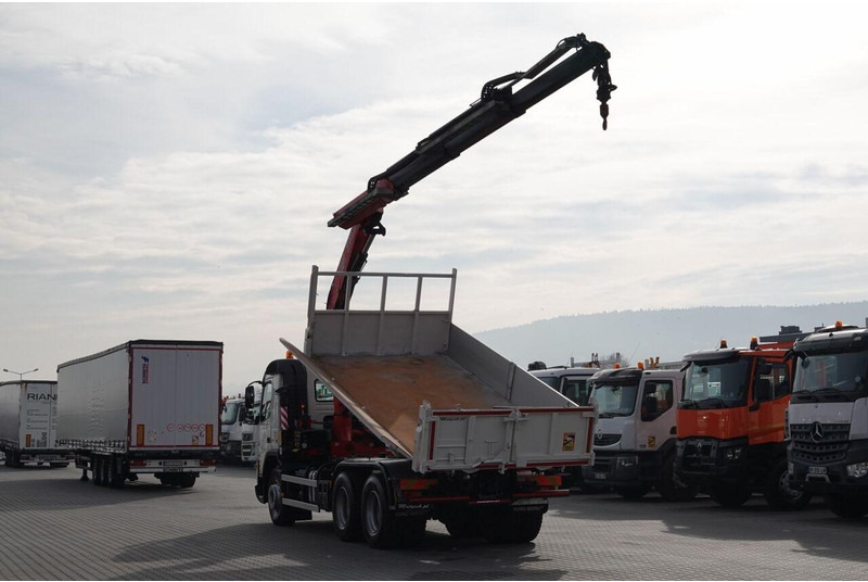 Volvo FMX 370 / 6X4 / WYWROTKA + HDS FASSI F165XP / MAX UDŹWIG 5200KG - Camión volquete: foto 3 Volvo FMX 370 / 6X4 / WYWROTKA + HDS FASSI F165XP / MAX UDŹWIG 5200KG - Camión volquete: foto 3