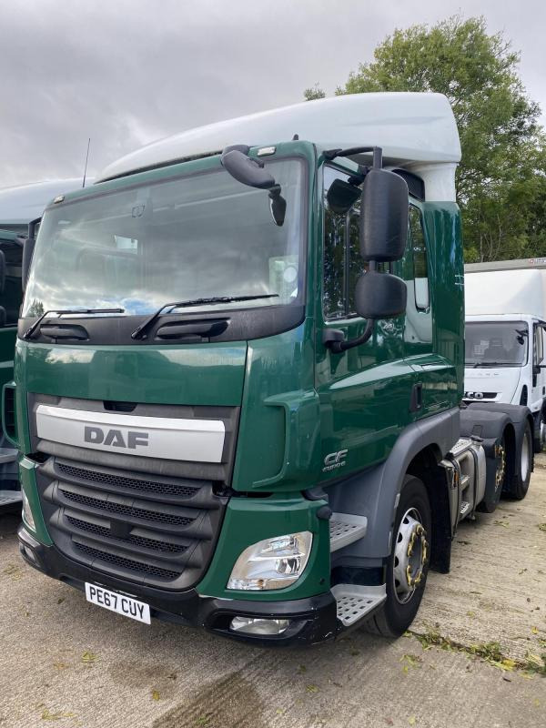 DAF FTG CF 85-460 Auto Std Sleeper - Cabeza tractora: foto 4 DAF FTG CF 85-460 Auto Std Sleeper - Cabeza tractora: foto 4