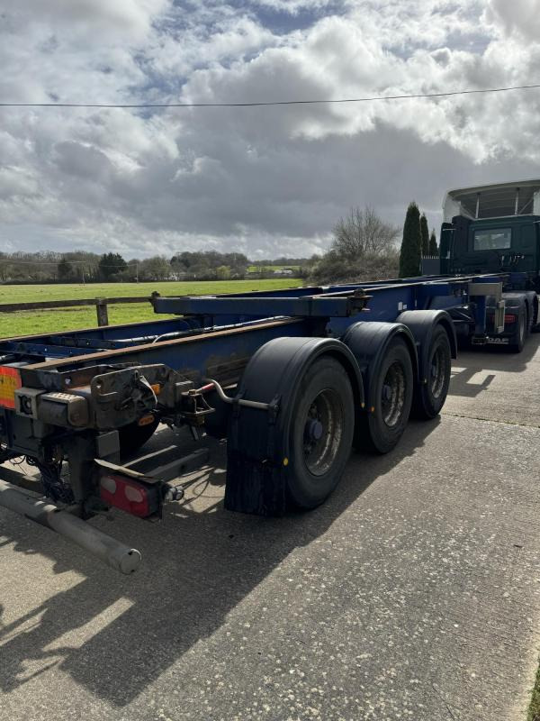 SDC Tri Axle Sliding Frame Skeletal - Semirremolque portacontenedore/ Intercambiable: foto 4 SDC Tri Axle Sliding Frame Skeletal - Semirremolque portacontenedore/ Intercambiable: foto 4