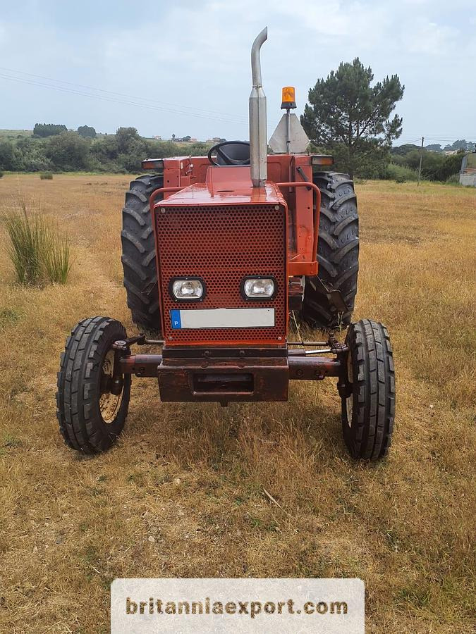FIAT 780 | 4 cylinder | Oil brakes | Power steering - Tractor: foto 2 FIAT 780 | 4 cylinder | Oil brakes | Power steering - Tractor: foto 2