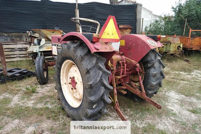 International 433 SA 4X2 | 2.5 diesel | brand new tyres | - Tractor: foto 5 International 433 SA 4X2 | 2.5 diesel | brand new tyres | - Tractor: foto 5