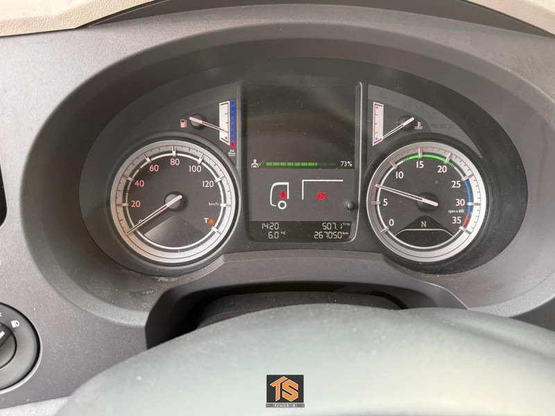 DAF FA 7.5T LF 180 AUTOMATIC - 7.5 TON - KOFFER/BOX - TOP! - Camión caja cerrada: foto 4 DAF FA 7.5T LF 180 AUTOMATIC - 7.5 TON - KOFFER/BOX - TOP! - Camión caja cerrada: foto 4