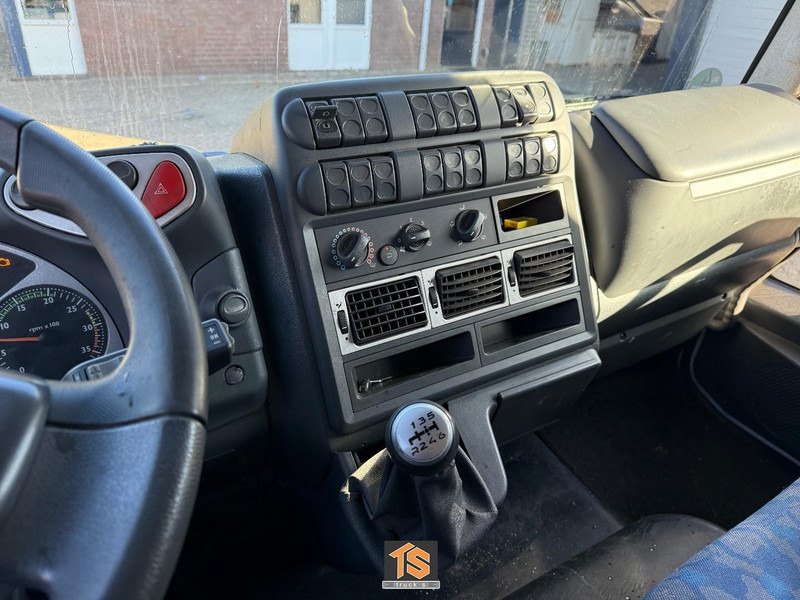 Camión caja cerrada Iveco ML75E18 KOFFER - LADEBORDWAND - EURO 5 - NL TOP TRUCK: foto 8 Camión caja cerrada Iveco ML75E18 KOFFER - LADEBORDWAND - EURO 5 - NL TOP TRUCK: foto 8