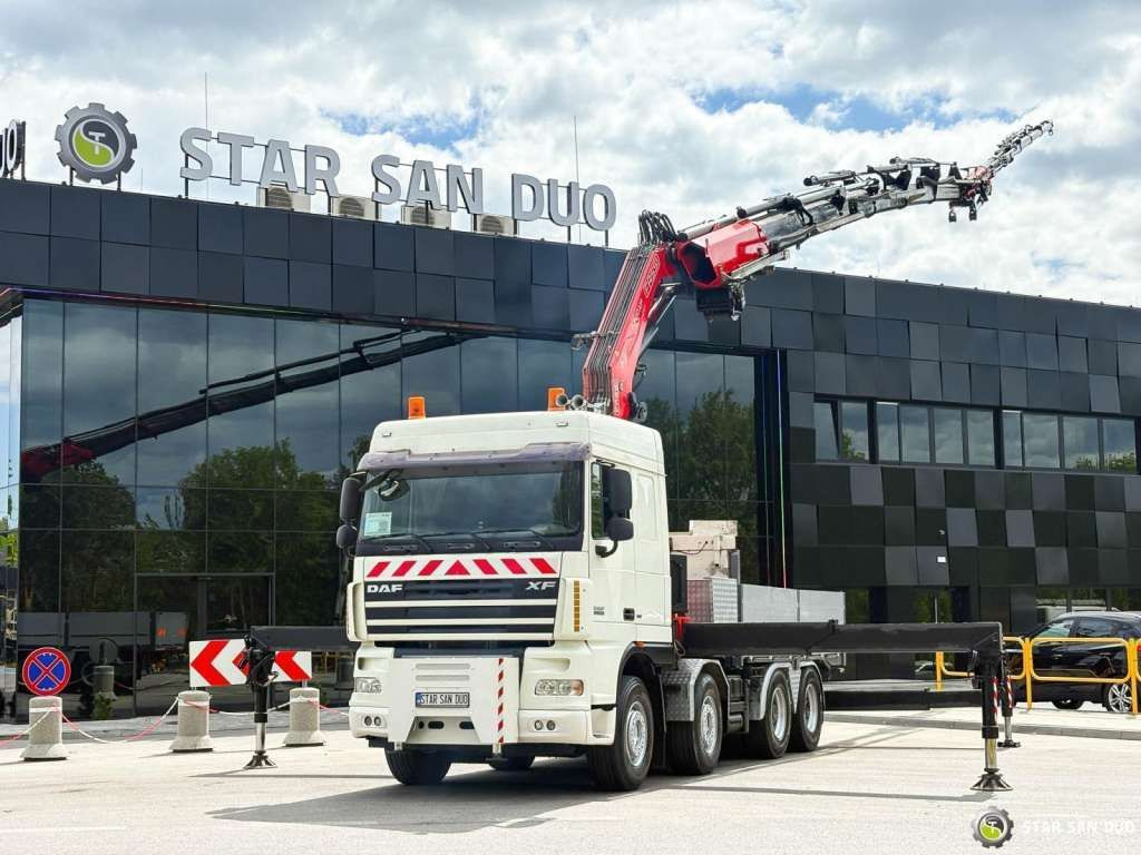 DAF XF 105.510 8x4 FASSI F800 XP Crane Fifth wheel - Cabeza tractora: foto 1 DAF XF 105.510 8x4 FASSI F800 XP Crane Fifth wheel - Cabeza tractora: foto 1