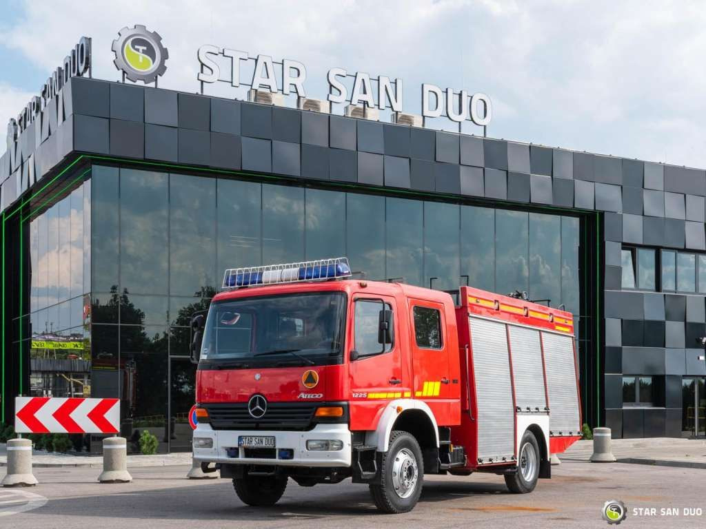 Mercedes-Benz  4x4 ATEGO 1225 CNBOP Fire Brigade - Camión: foto 1 Mercedes-Benz  4x4 ATEGO 1225 CNBOP Fire Brigade - Camión: foto 1