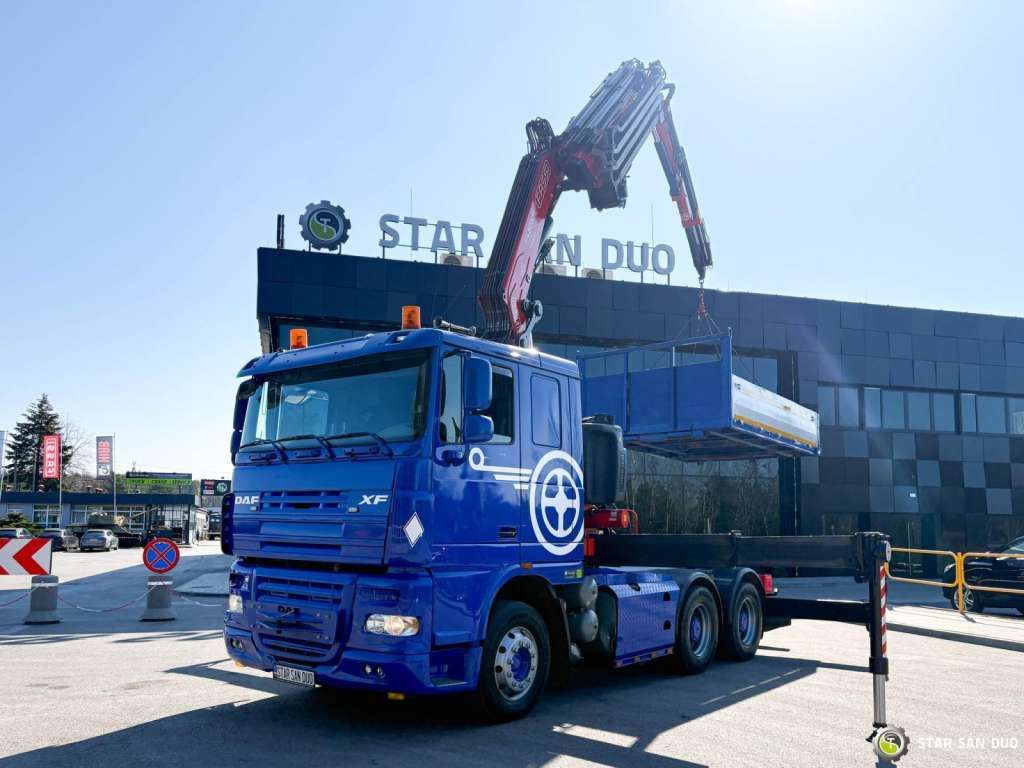 DAF XF 105.510 6x4 FASSI 450 FLY JIB Winch 5th - Camión grúa: foto 1 DAF XF 105.510 6x4 FASSI 450 FLY JIB Winch 5th - Camión grúa: foto 1