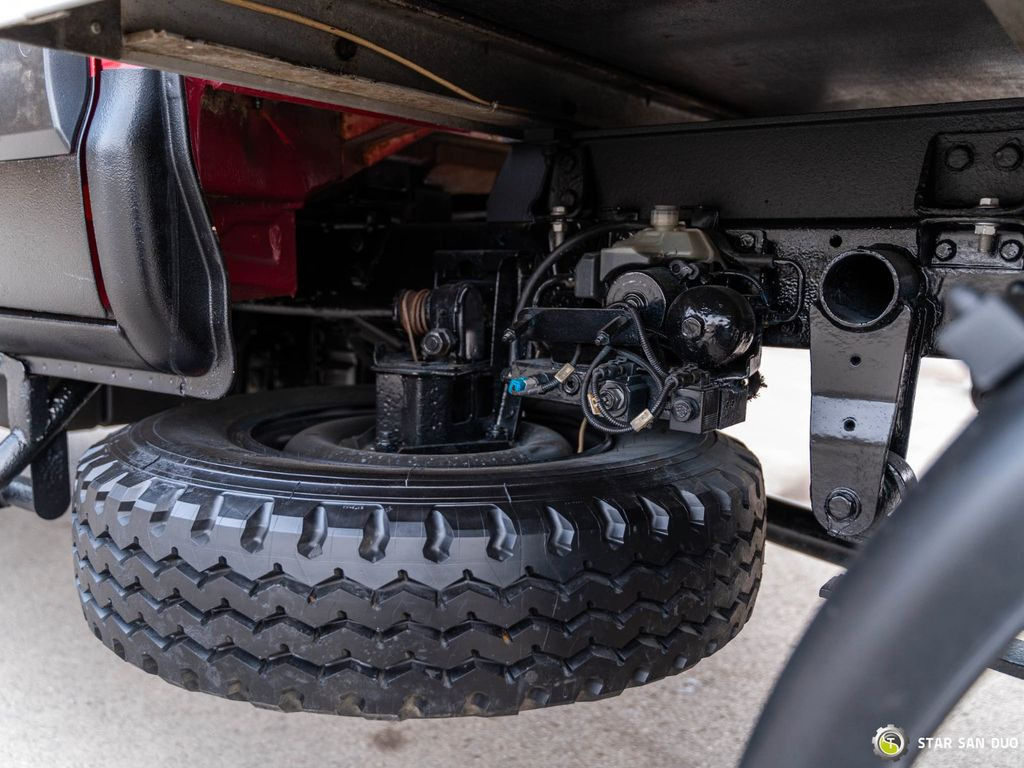 Furgoneta caja cerrada, Furgoneta combi Iveco DAILLY 4x4 CAMPER EXPEDITION DOKA: foto 22