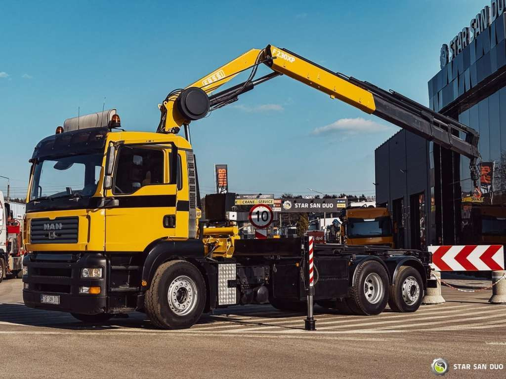 Camión grúa MAN  TGA 18.440 6x2 FASSI F 210 A.24  Crane Rotator: foto 12