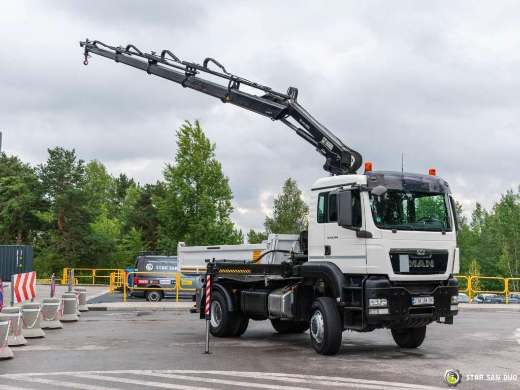 MAN TGS 18.360 4x4 HIAB 144 E-4 Crane Kipper - Camión volquete: foto 4 MAN TGS 18.360 4x4 HIAB 144 E-4 Crane Kipper - Camión volquete: foto 4