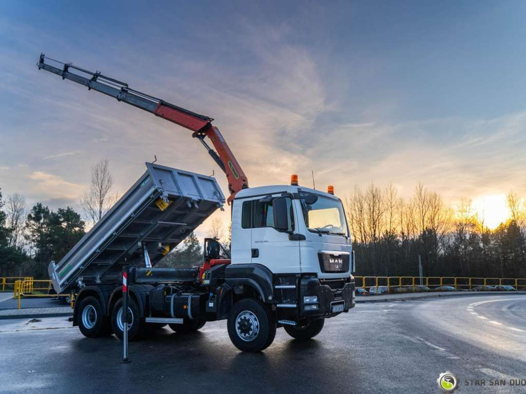 MAN TGS 26.360 6x6 PALFINGER PK 18001 EH Crane Kipe - Camión grúa: foto 4 MAN TGS 26.360 6x6 PALFINGER PK 18001 EH Crane Kipe - Camión grúa: foto 4