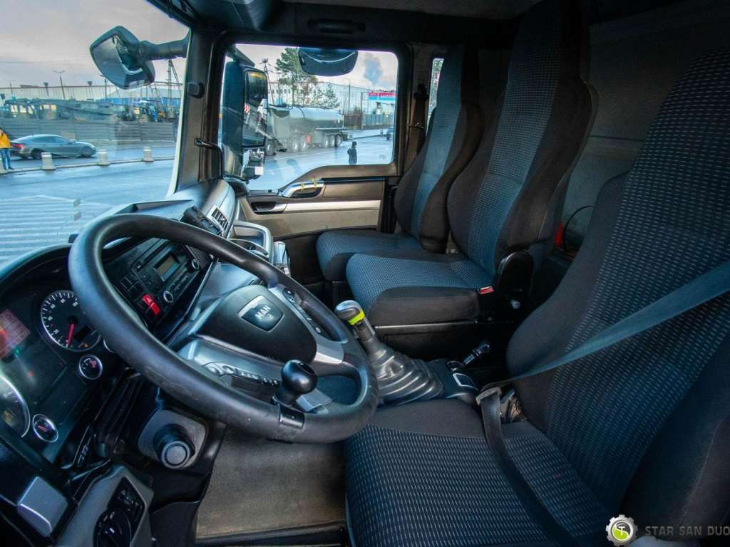 Camión grúa MAN TGS 26.360 6x6 PALFINGER PK 18001 EH Crane Kipe: foto 15 Camión grúa MAN TGS 26.360 6x6 PALFINGER PK 18001 EH Crane Kipe: foto 15