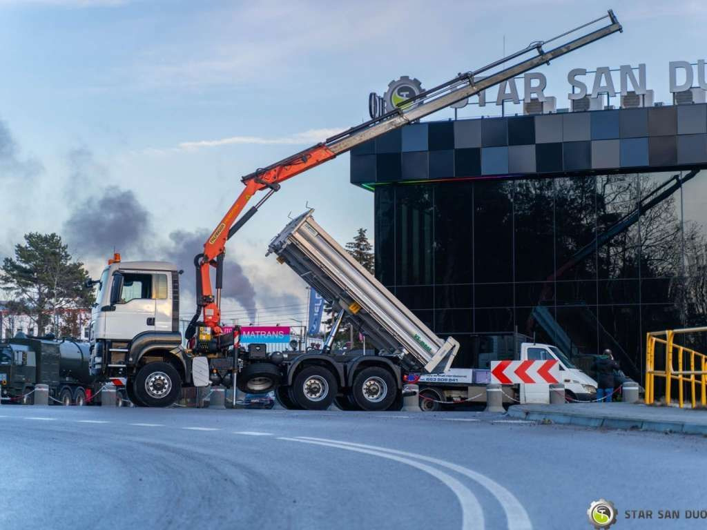 Camión grúa MAN TGS 26.360 6x6 PALFINGER PK 18001 EH Crane Kipe: foto 12 Camión grúa MAN TGS 26.360 6x6 PALFINGER PK 18001 EH Crane Kipe: foto 12