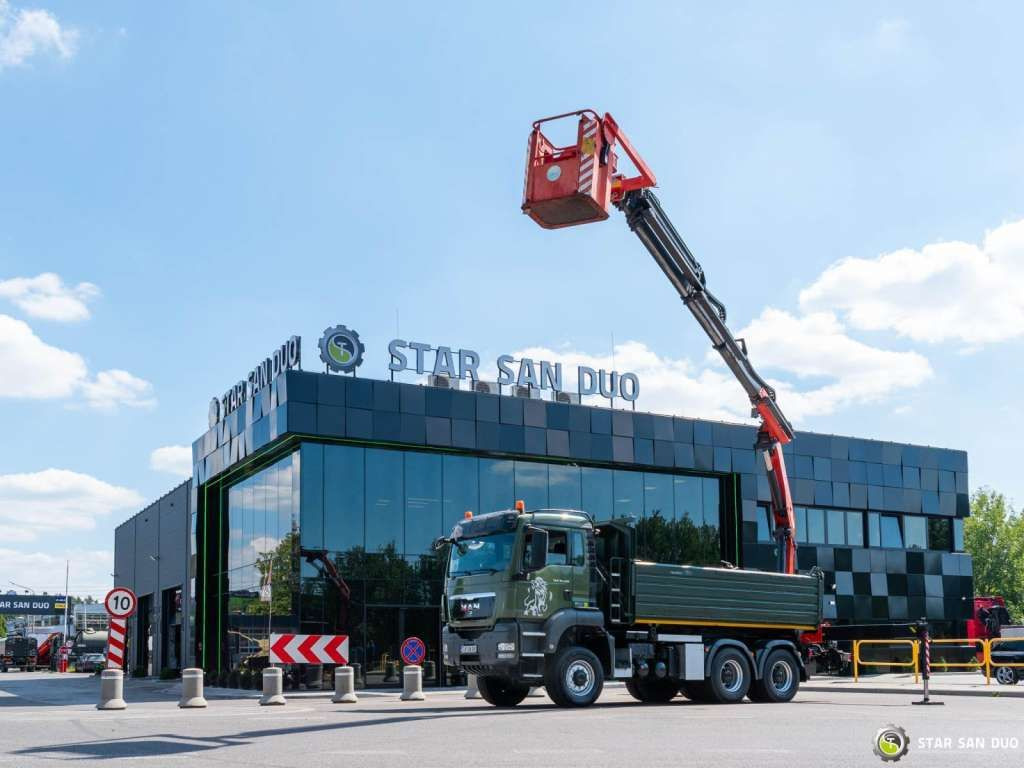 MAN TGS 35.480 PALFINGER PK 20002 HDS Grapple Tippe - Camión grúa: foto 5 MAN TGS 35.480 PALFINGER PK 20002 HDS Grapple Tippe - Camión grúa: foto 5