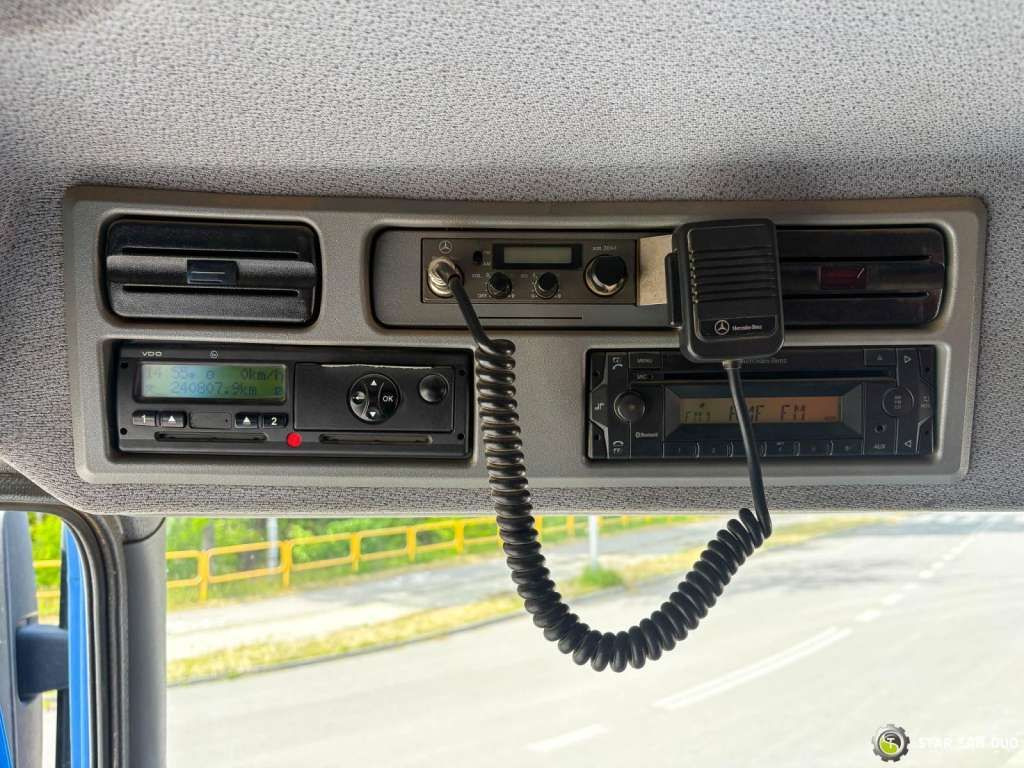 Camión grúa Mercedes-Benz  AXOR 1833 4x4 Palfinger PK 22002 EH Crane Winch: foto 17