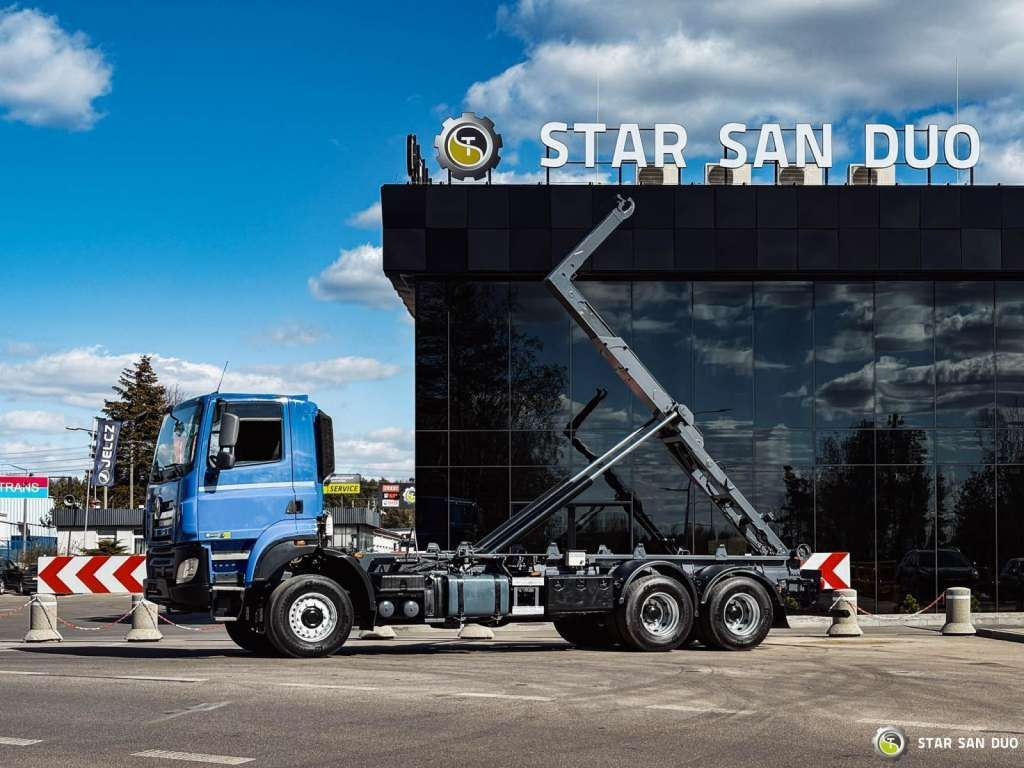 Tatra T158 PHOENIX 6x6 Euro 6 - Camión chasis: foto 2 Tatra T158 PHOENIX 6x6 Euro 6 - Camión chasis: foto 2