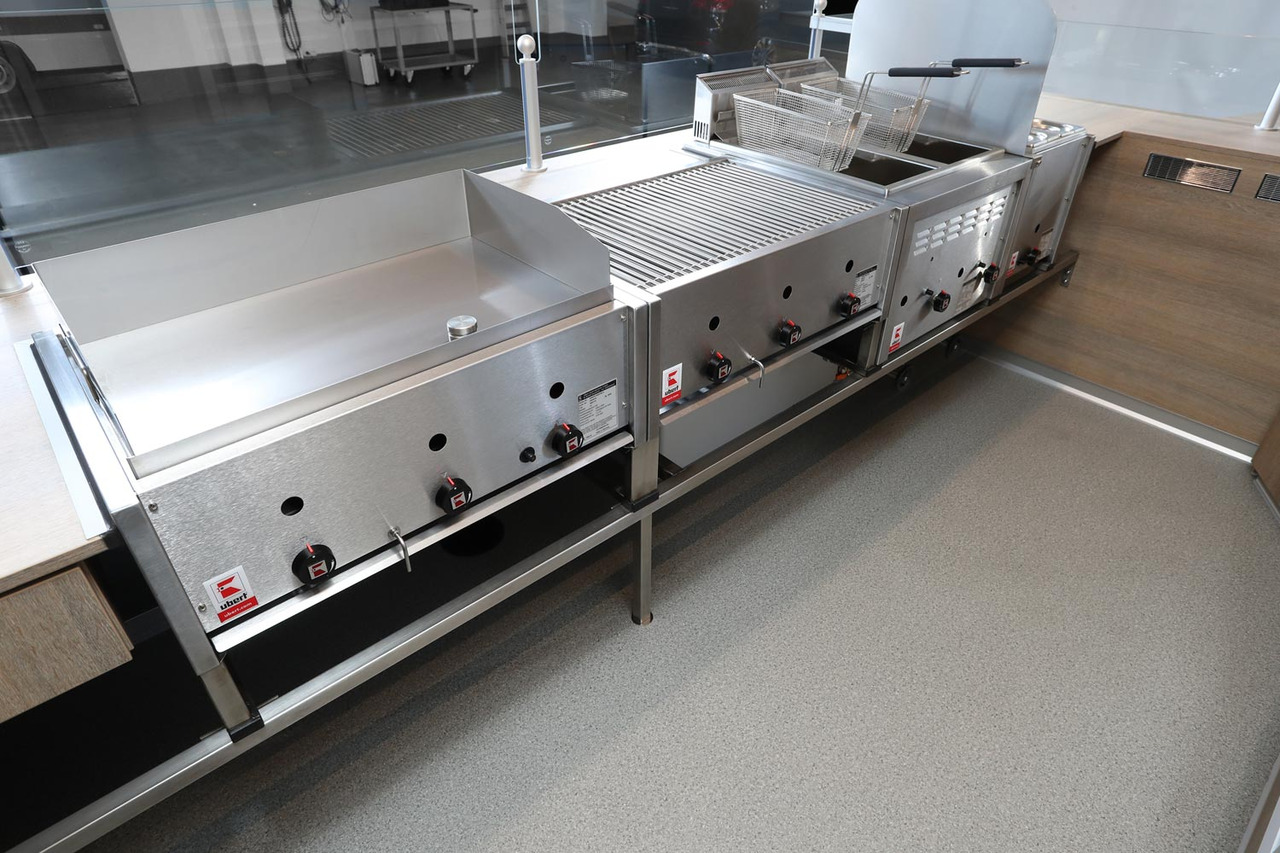 Wochenmarktmobil BORCO HÖHNS - Camión tienda: foto 4 Wochenmarktmobil BORCO HÖHNS - Camión tienda: foto 4