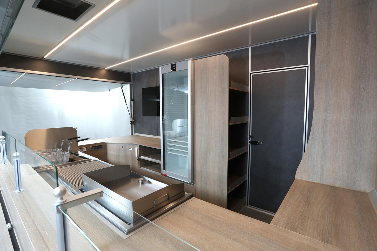 Wochenmarktmobil BORCO HÖHNS - Camión tienda: foto 2 Wochenmarktmobil BORCO HÖHNS - Camión tienda: foto 2