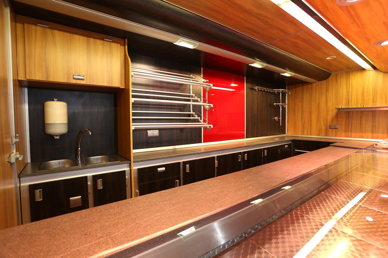 Wochenmarktmobil BORCO HÖHNS - Camión tienda: foto 4 Wochenmarktmobil BORCO HÖHNS - Camión tienda: foto 4