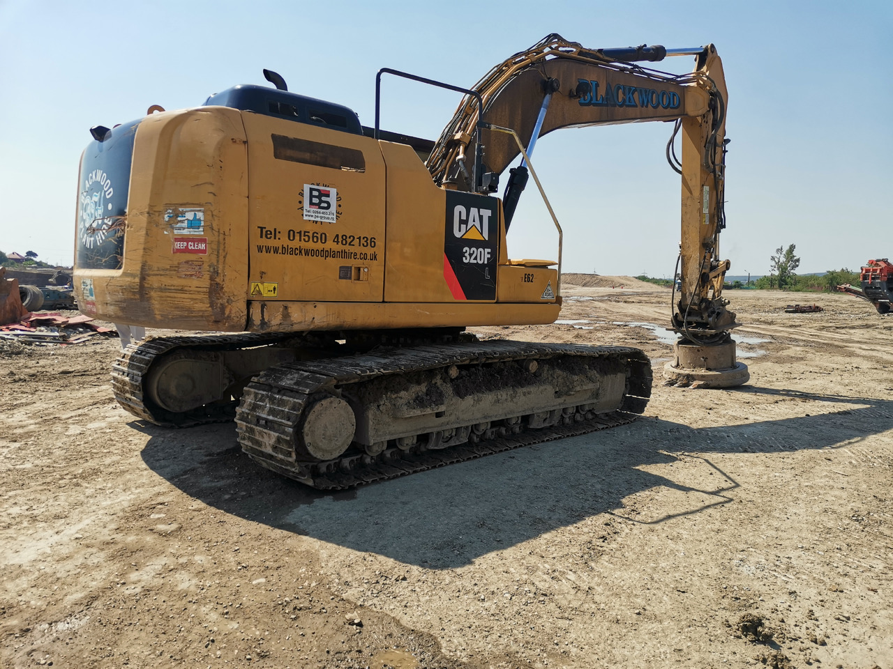 CATERPILLAR 320 F - Excavadora de cadenas: foto 4 CATERPILLAR 320 F - Excavadora de cadenas: foto 4