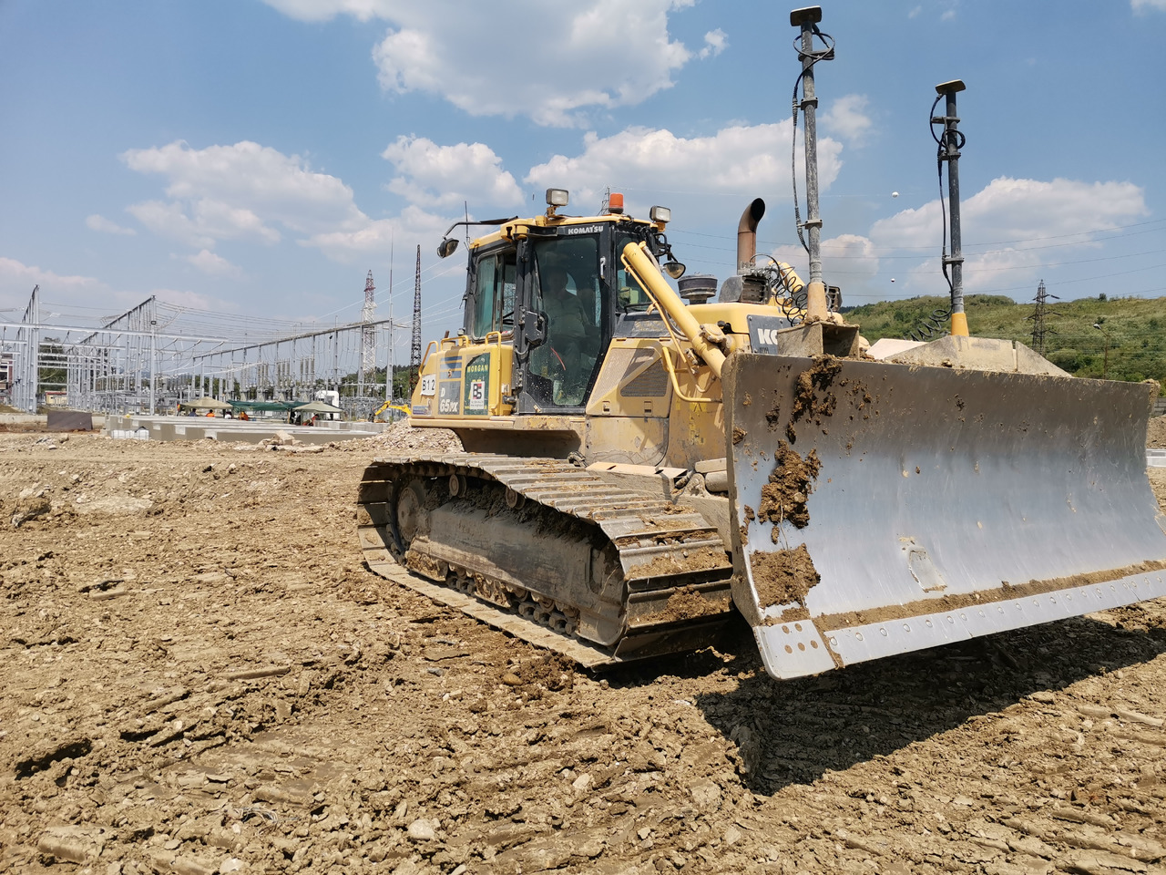 KOMATSU D65 PX 17 - Bulldozer: foto 3 KOMATSU D65 PX 17 - Bulldozer: foto 3