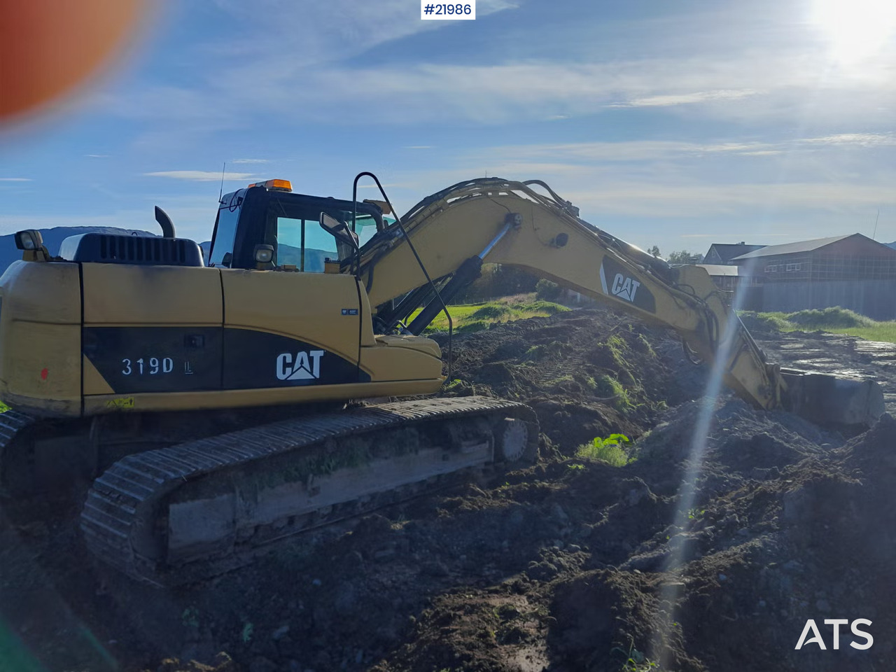 Caterpillar 319DL - Excavadora de cadenas: foto 1 Caterpillar 319DL - Excavadora de cadenas: foto 1