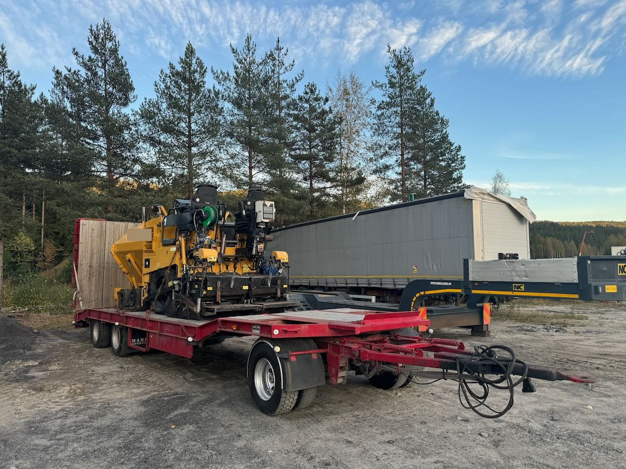 Caterpillar AP 300 - Pavimentadora de asfalto: foto 1 Caterpillar AP 300 - Pavimentadora de asfalto: foto 1