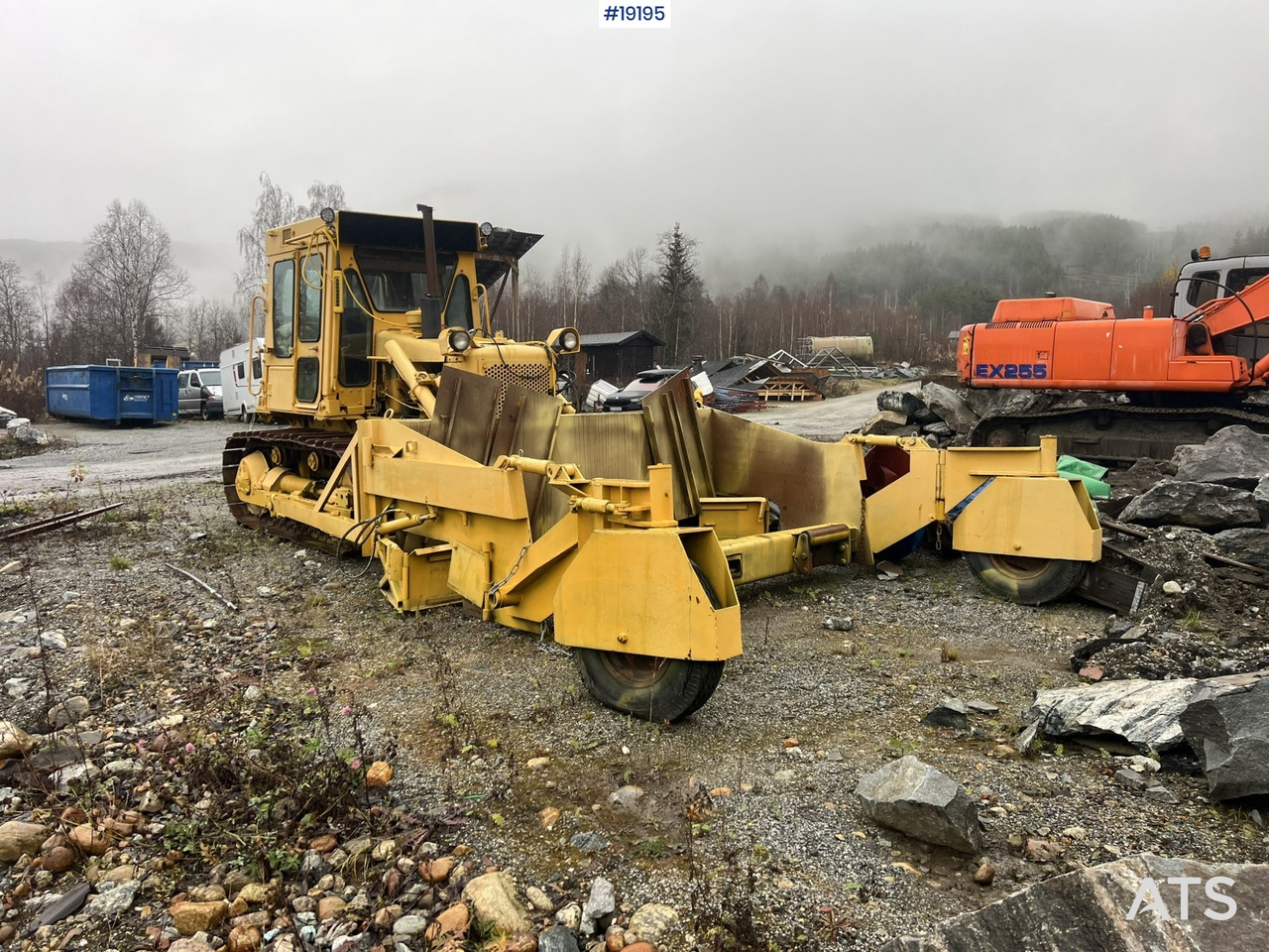 Caterpillar D5B - Bulldozer: foto 5 Caterpillar D5B - Bulldozer: foto 5
