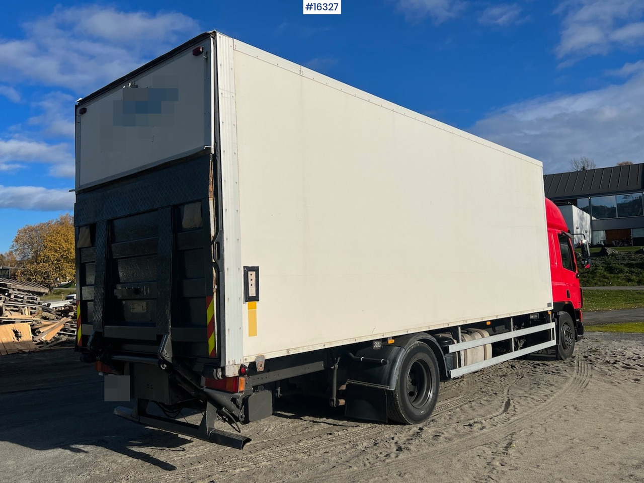 DAF CF75.360 - Camión caja cerrada: foto 5 DAF CF75.360 - Camión caja cerrada: foto 5