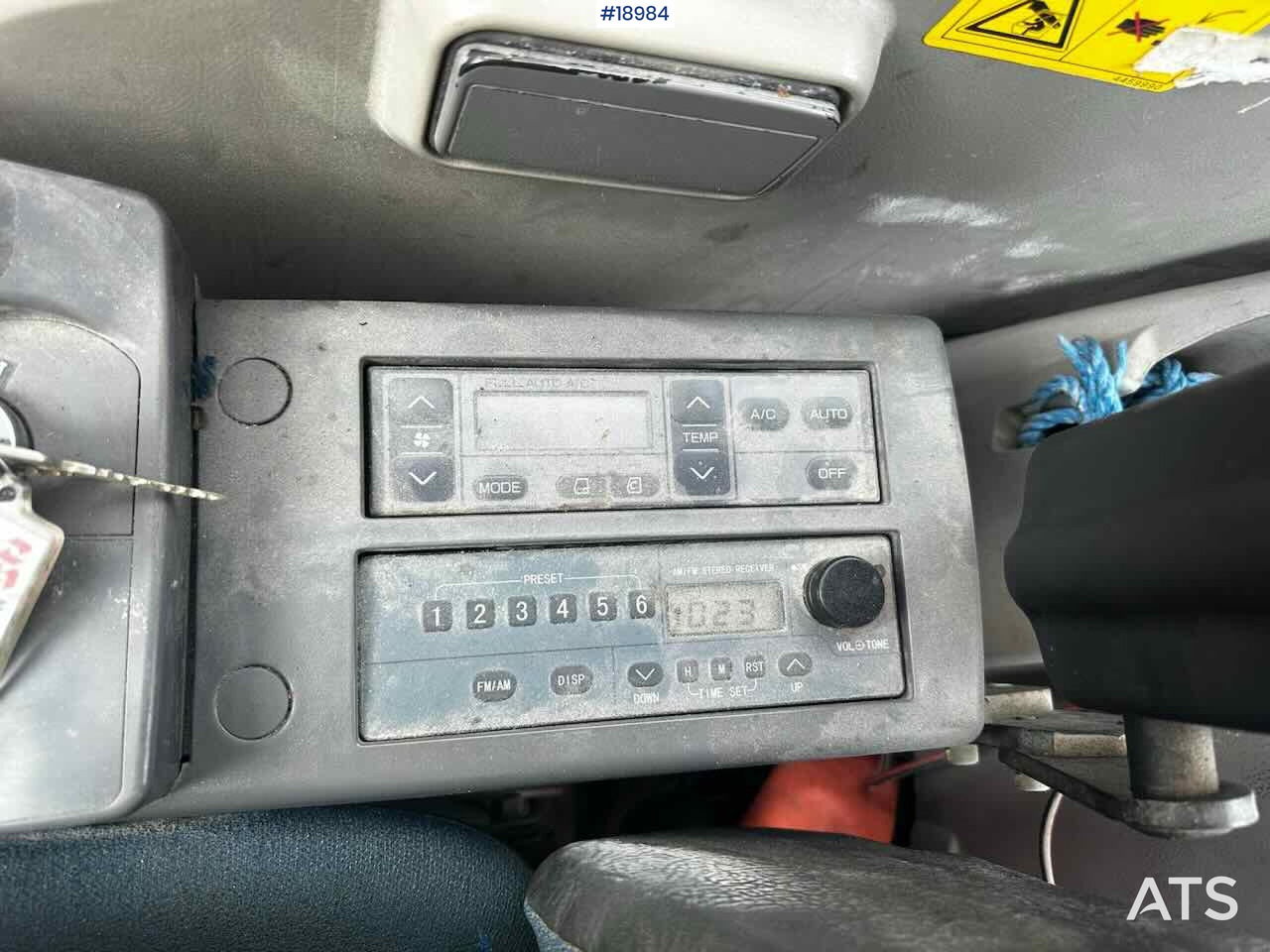 Excavadora Hitachi ZX180LC-3: foto 41