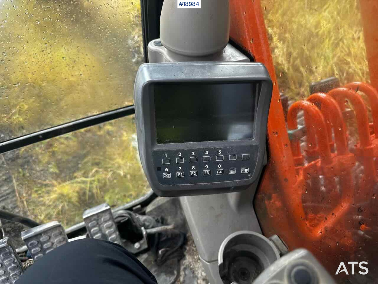 Excavadora Hitachi ZX180LC-3: foto 23