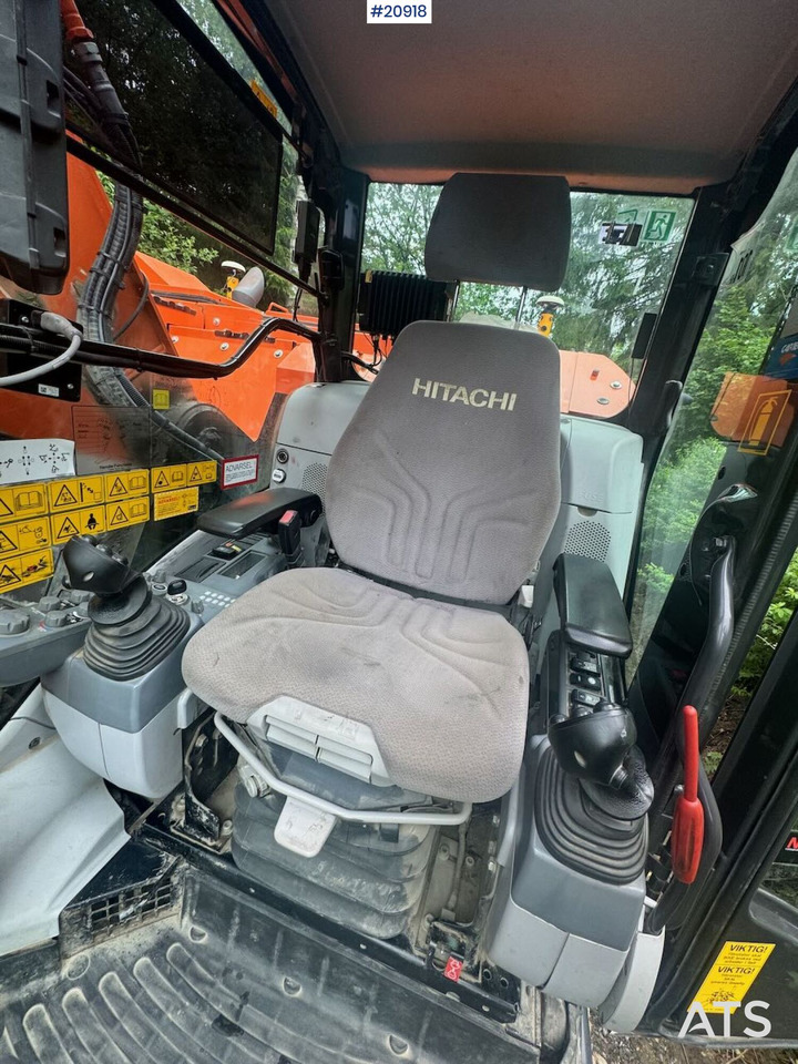 Excavadora de cadenas Hitachi ZX225: foto 29