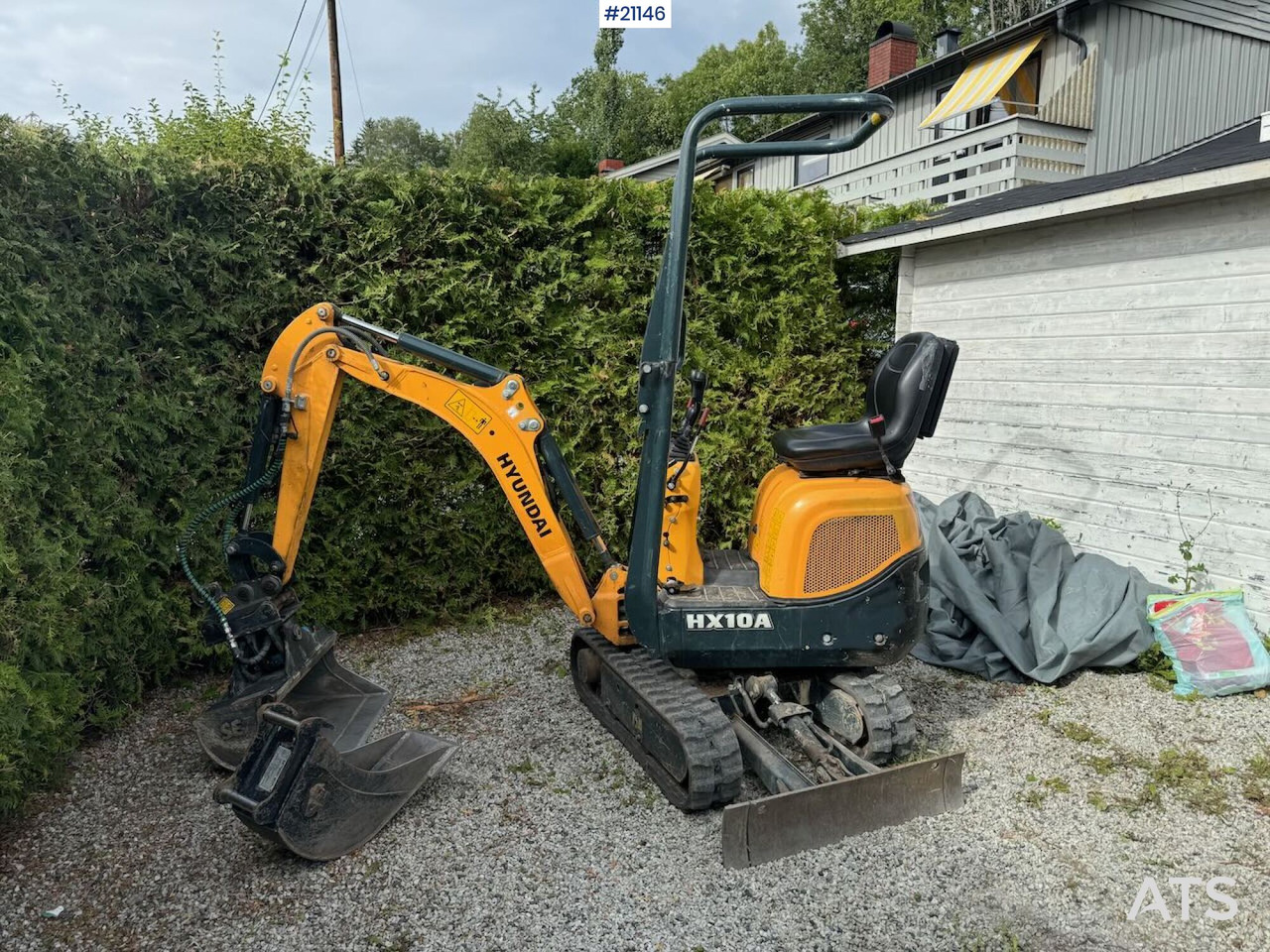 Hyundai HX10A - Miniexcavadora: foto 1 Hyundai HX10A - Miniexcavadora: foto 1