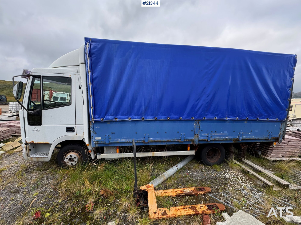 Iveco Eurocargo - Camión lona: foto 2 Iveco Eurocargo - Camión lona: foto 2