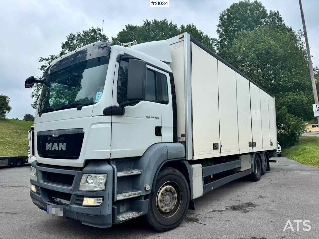 MAN TGS 26.400 - Camión caja cerrada: foto 2 MAN TGS 26.400 - Camión caja cerrada: foto 2