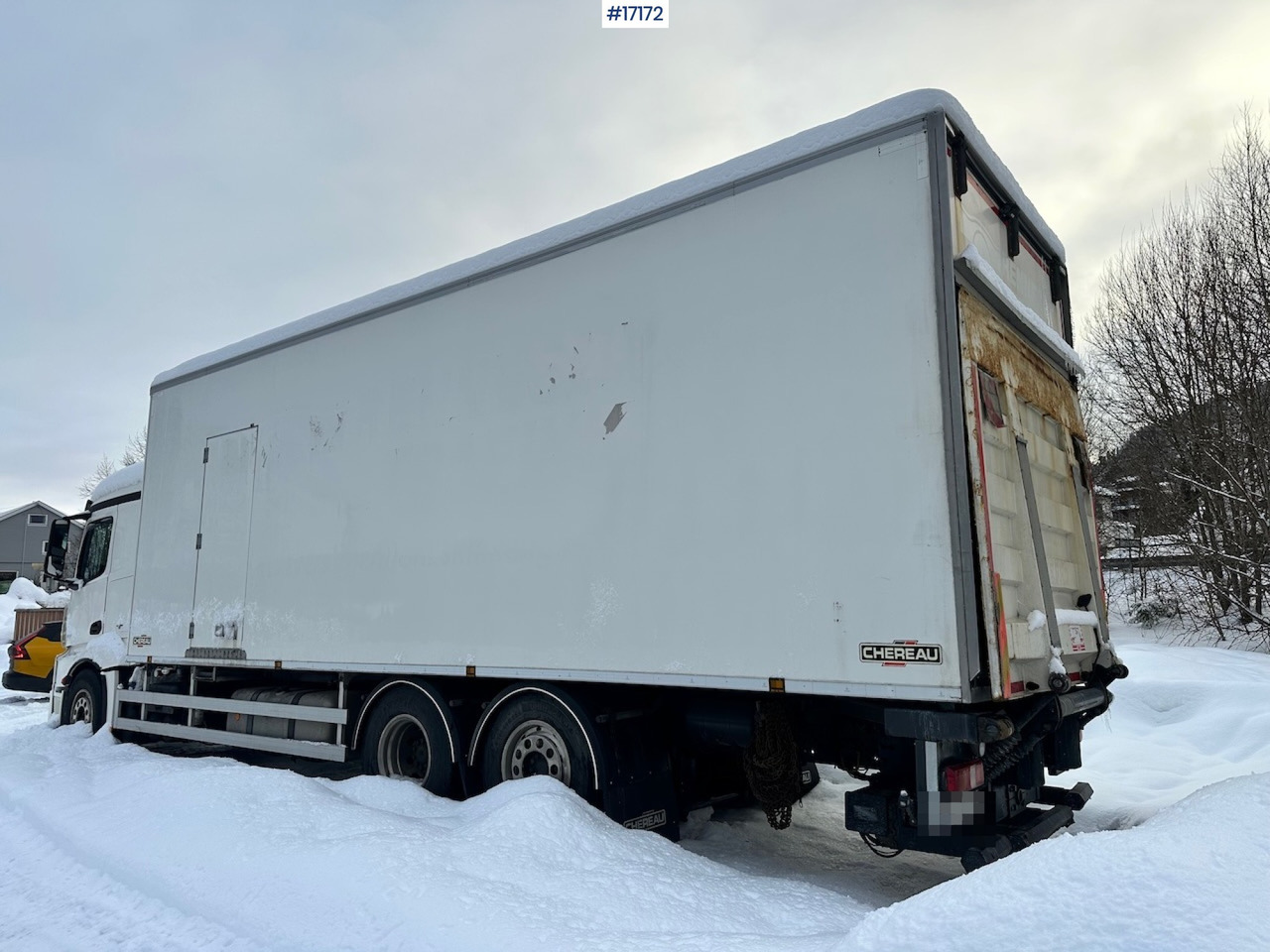 Mercedes Actros 2551 - Camión caja cerrada: foto 3 Mercedes Actros 2551 - Camión caja cerrada: foto 3